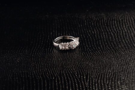 Sparkling Band type AD ring with Crystal
