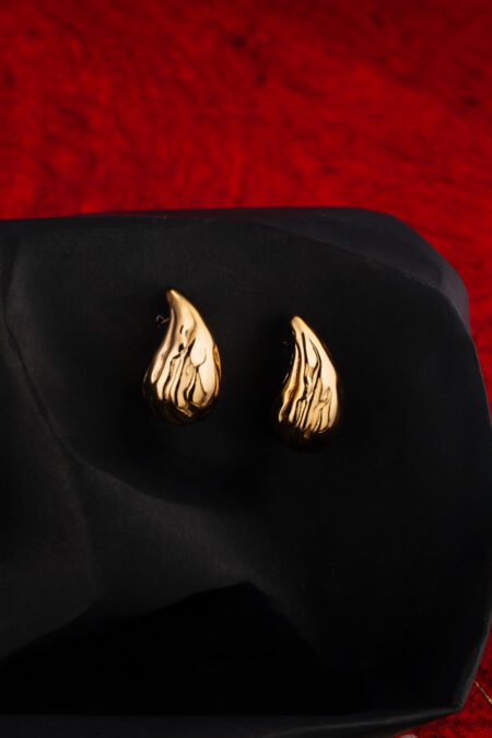 Textured Water Drop Gold Earings