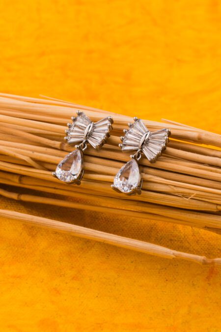 Water Drop Crystal Hanging in the Centre from White Gold Wings Earings