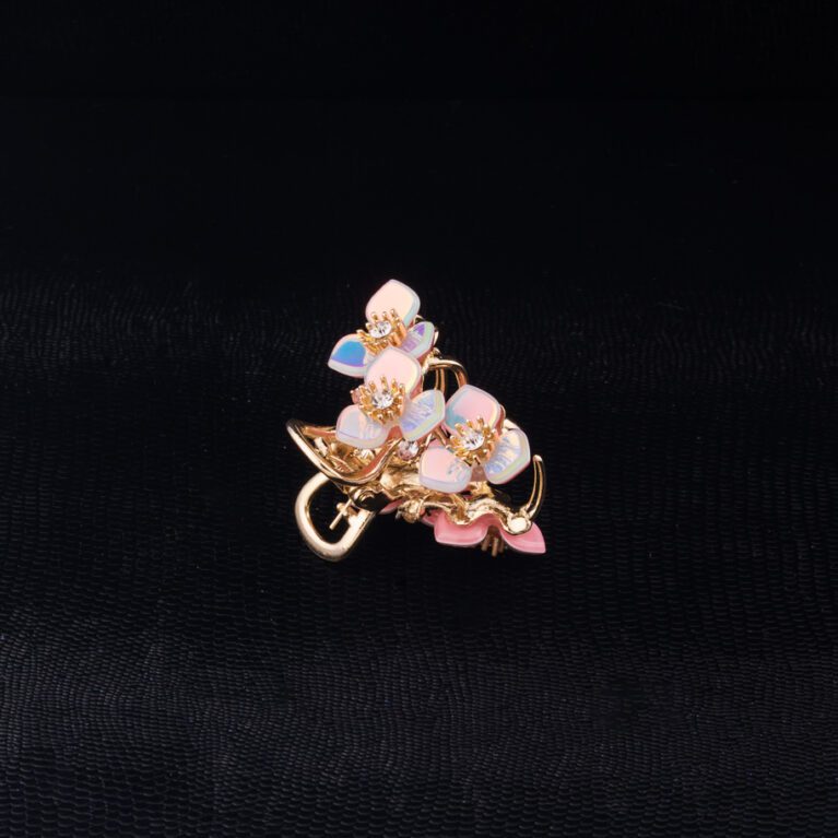 Sparkling Flower Designed Golden Clutcher