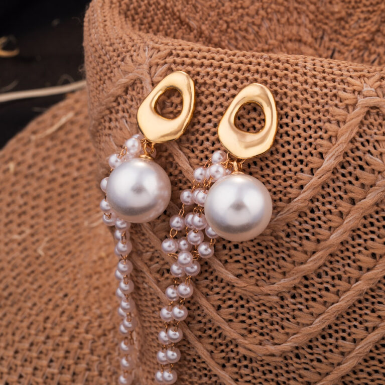 Gold-Tone Dangle Earrings with Large Pearl and Chain Tassels